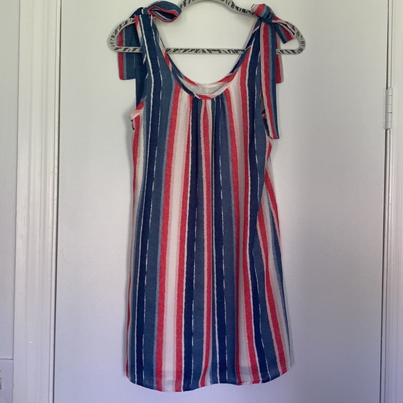 Sleeveless patriotic dress - Picture 3 of 3